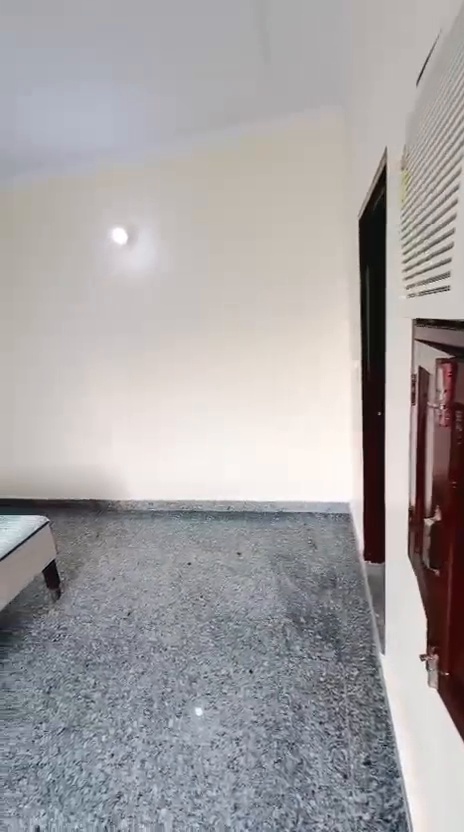 Sunrise PG room 7
