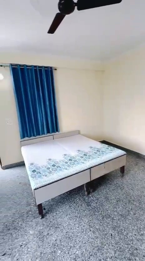 Sunrise PG room 8