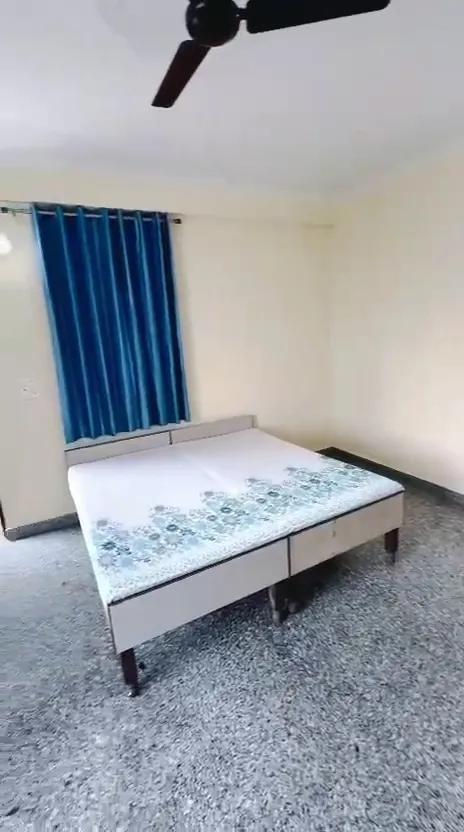 Sunrise PG room 8